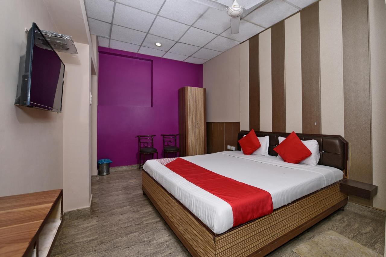 Oyo 3519 Hotel Garden Inn Varanasi Exterior foto
