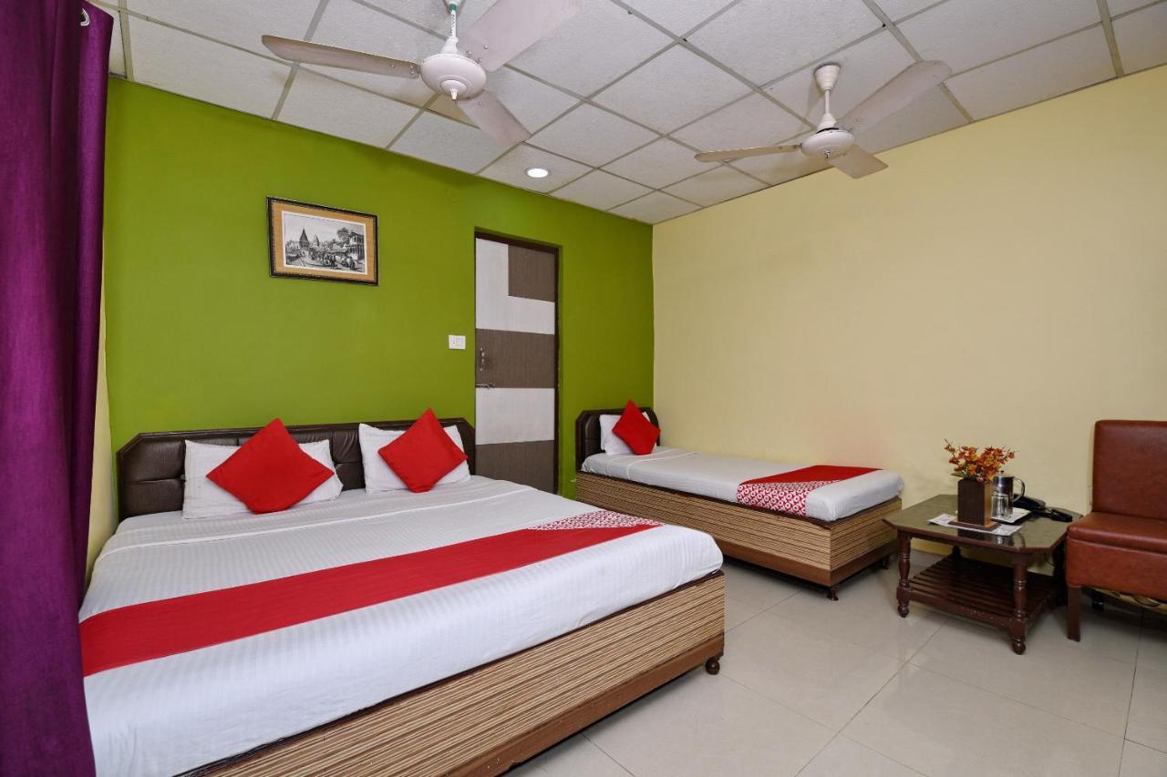 Oyo 3519 Hotel Garden Inn Varanasi Exterior foto
